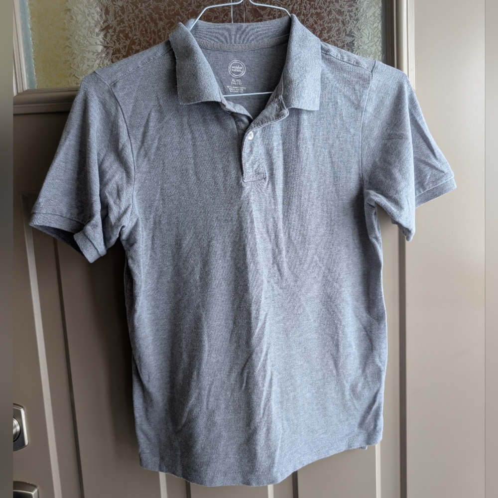 💜3/$15 5/$20 7/$25💜Boys Sz XL Polo Shirt